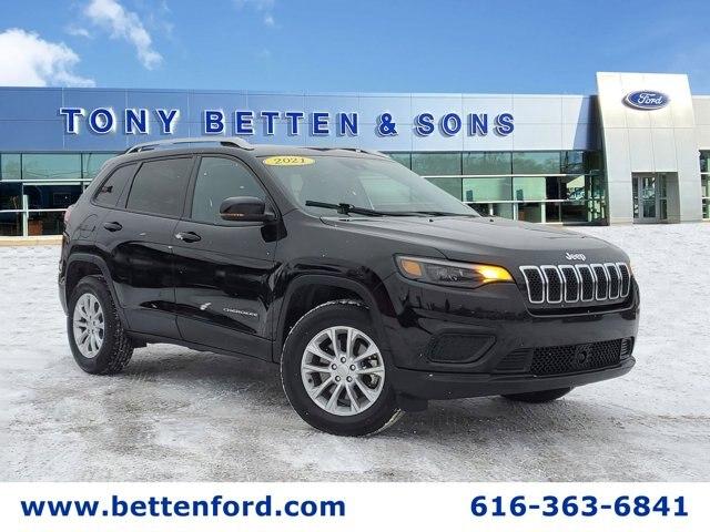 used 2021 Jeep Cherokee car, priced at $19,725