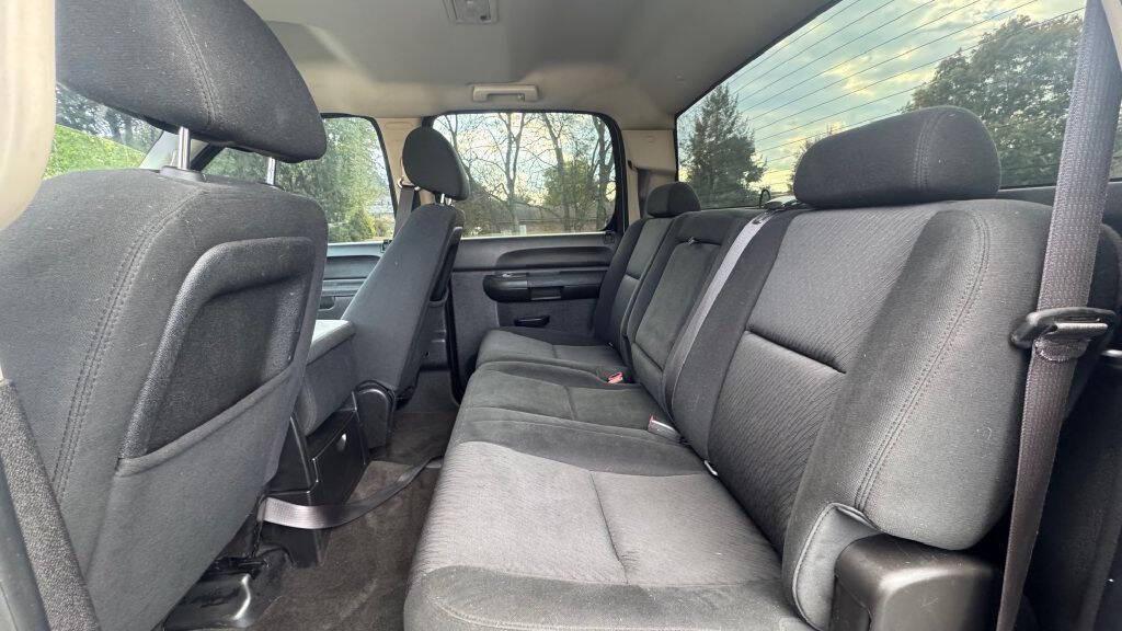 used 2012 Chevrolet Silverado 2500 car, priced at $17,900