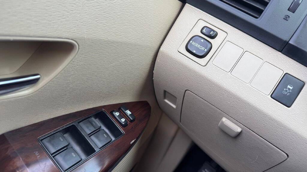 used 2013 Toyota Venza car, priced at $8,990