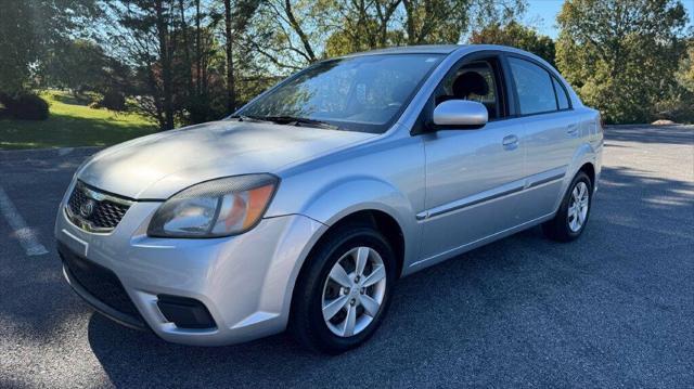 used 2010 Kia Rio car, priced at $4,900