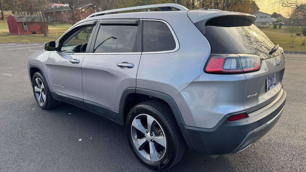 used 2019 Jeep Cherokee car, priced at $9,990