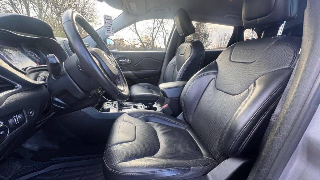 used 2019 Jeep Cherokee car, priced at $9,990