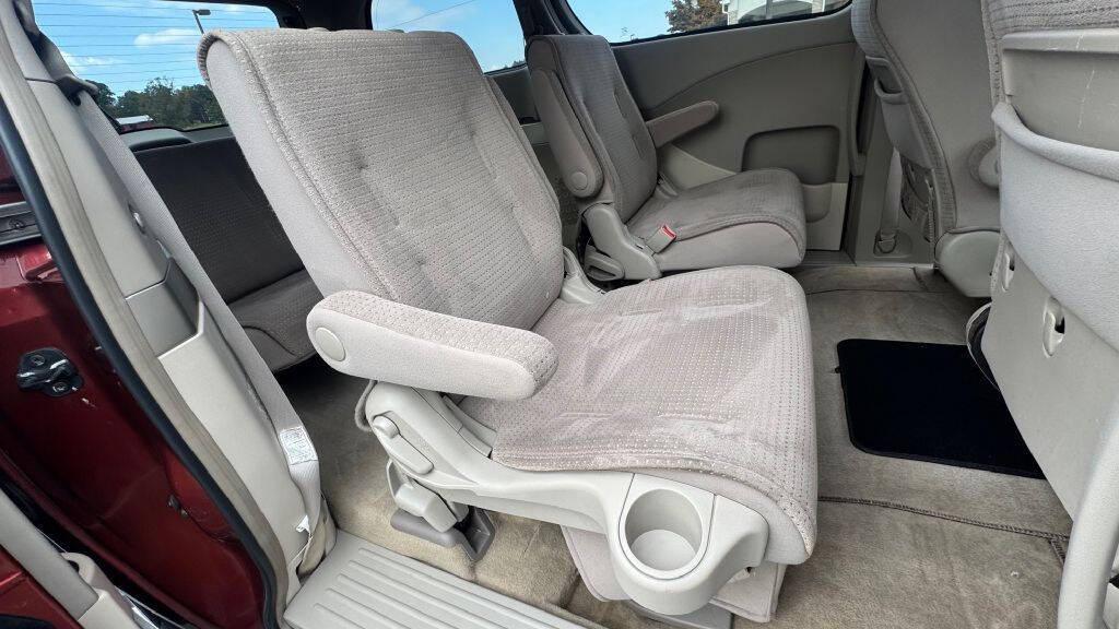 used 2005 Nissan Quest car, priced at $1,900