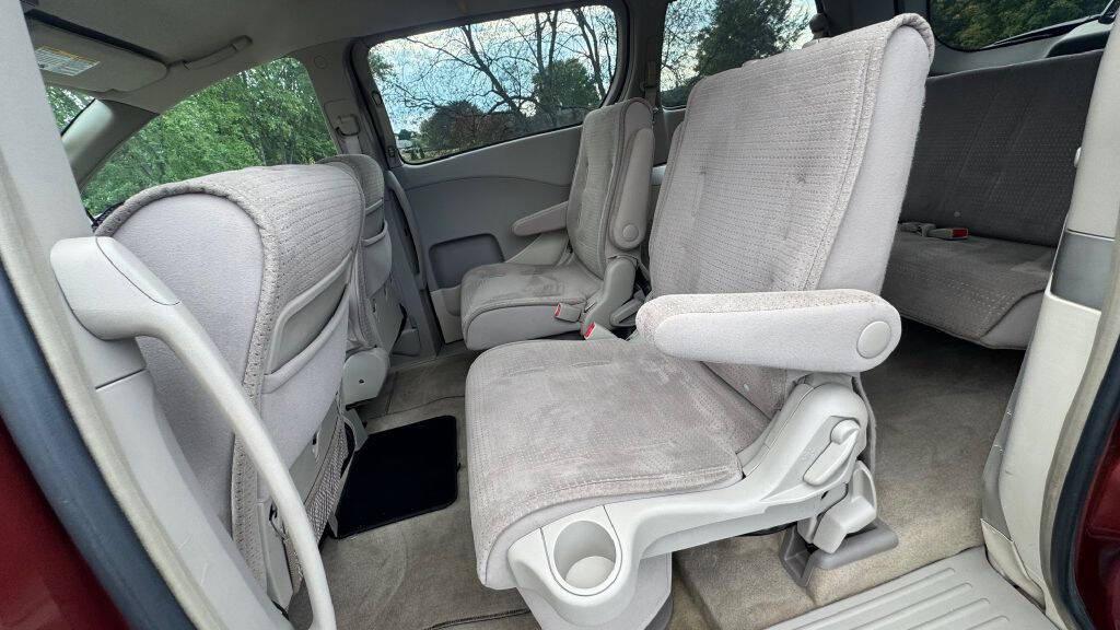 used 2005 Nissan Quest car, priced at $1,900