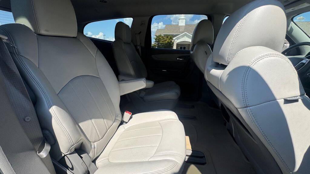 used 2014 Chevrolet Traverse car, priced at $6,990