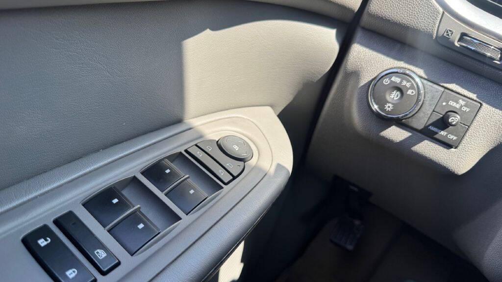 used 2014 Chevrolet Traverse car, priced at $6,990