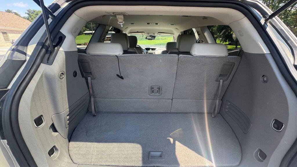 used 2014 Chevrolet Traverse car, priced at $6,990