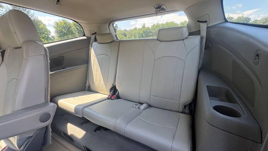 used 2014 Chevrolet Traverse car, priced at $6,990