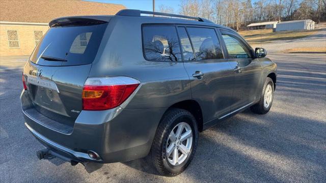 used 2010 Toyota Highlander car, priced at $7,900