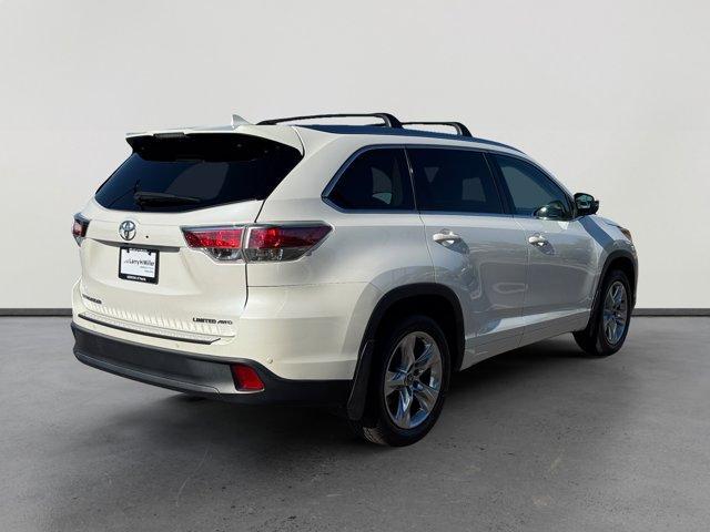 used 2016 Toyota Highlander car, priced at $22,494