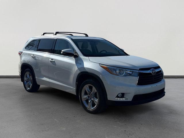used 2016 Toyota Highlander car, priced at $22,494