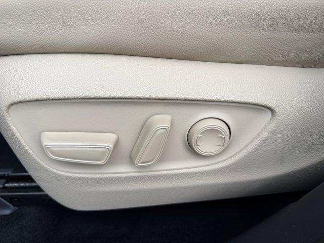 used 2023 Toyota Highlander car, priced at $35,278