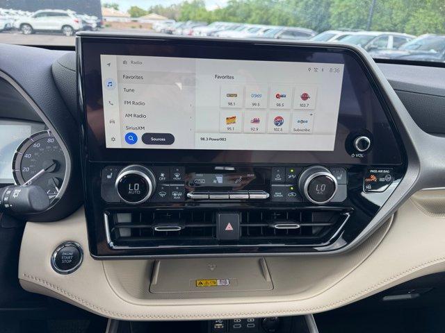 used 2023 Toyota Highlander car, priced at $35,278