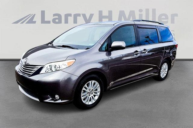 used 2017 Toyota Sienna car, priced at $26,289