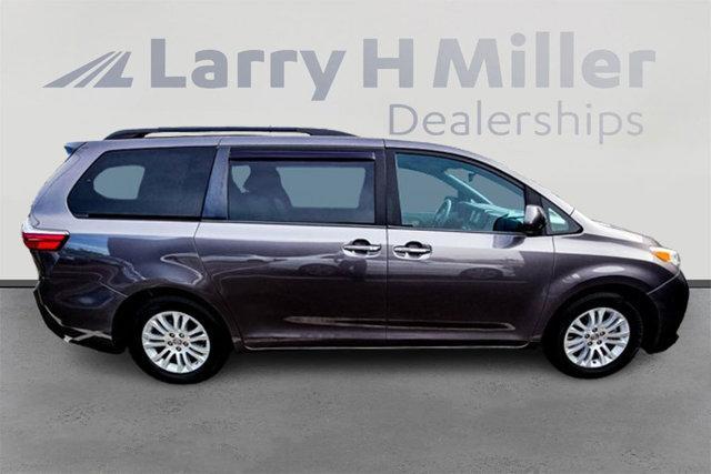 used 2017 Toyota Sienna car, priced at $26,289