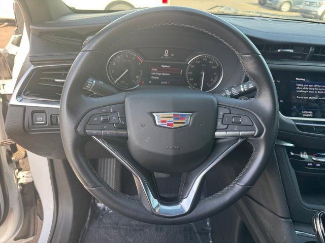 used 2023 Cadillac XT6 car, priced at $34,994