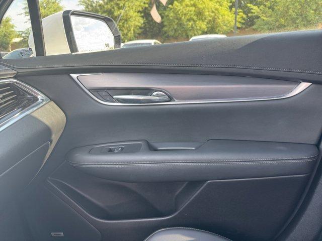 used 2023 Cadillac XT6 car, priced at $34,994