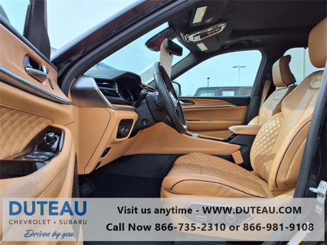 used 2022 Jeep Grand Cherokee car, priced at $31,900
