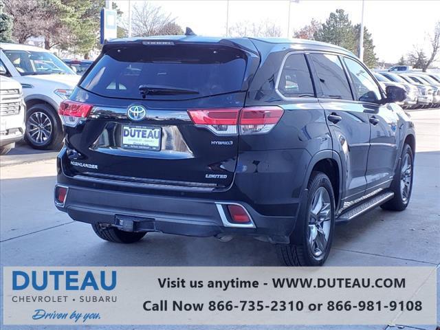 used 2019 Toyota Highlander Hybrid car, priced at $29,900