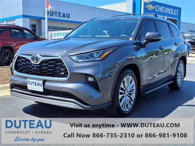 used 2022 Toyota Highlander car, priced at $44,900