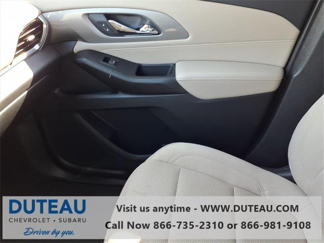 used 2023 Chevrolet Traverse car, priced at $30,400