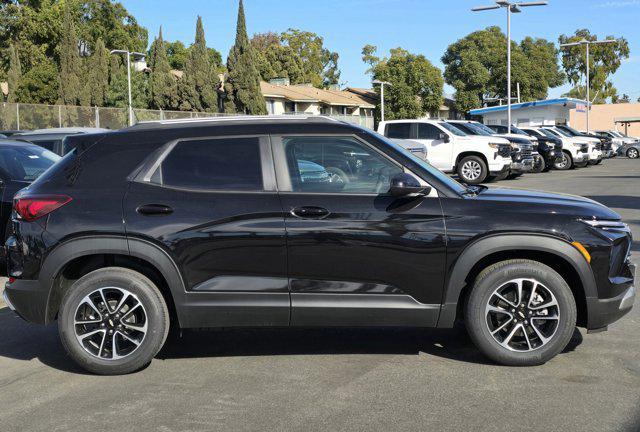 new 2025 Chevrolet TrailBlazer car, priced at $25,595