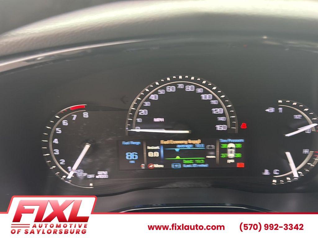 used 2018 Cadillac XT5 car, priced at $15,035