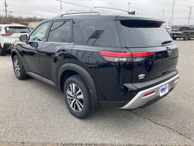 new 2024 Nissan Pathfinder car, priced at $45,213