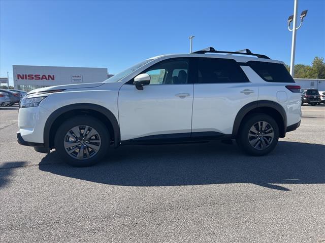 new 2024 Nissan Pathfinder car, priced at $42,012