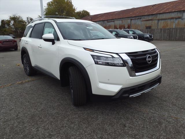 new 2024 Nissan Pathfinder car, priced at $47,802