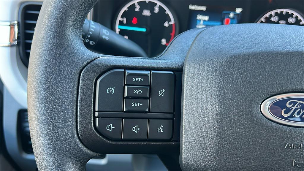 new 2025 Ford F-250 car, priced at $71,965