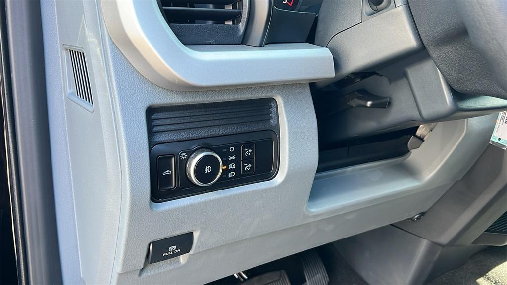 new 2025 Ford F-250 car, priced at $71,965