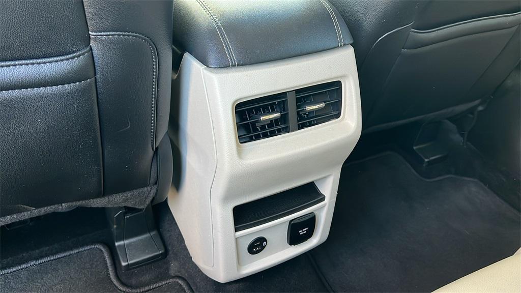 used 2022 Ford Edge car, priced at $25,788