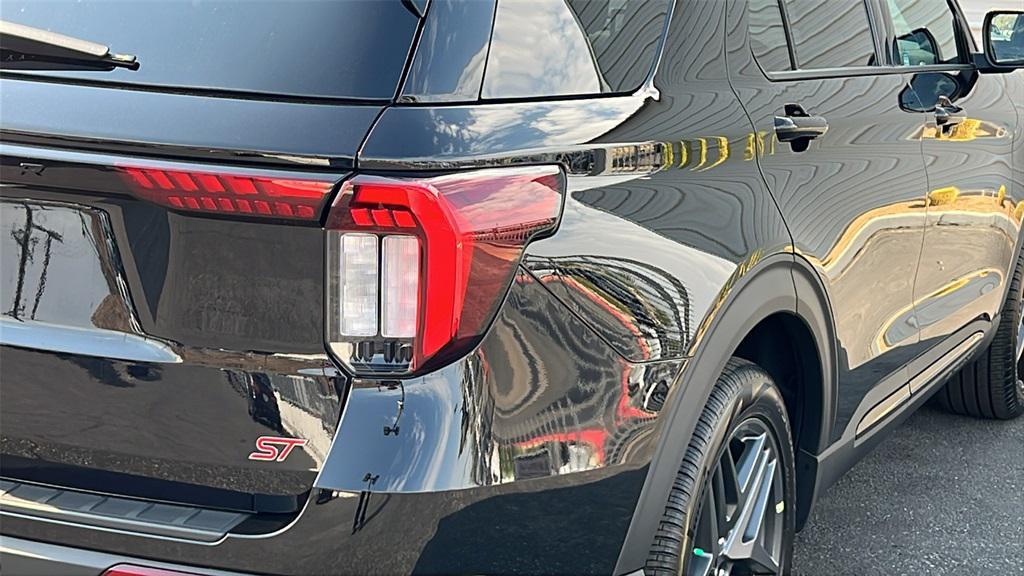 new 2025 Ford Explorer car, priced at $61,860