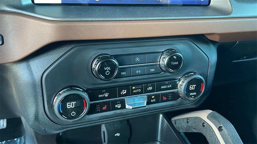 used 2024 Ford Bronco car, priced at $53,328