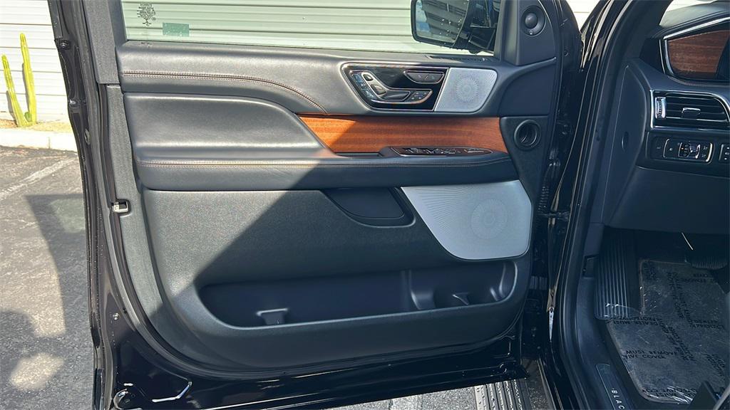 used 2022 Lincoln Navigator car, priced at $72,924