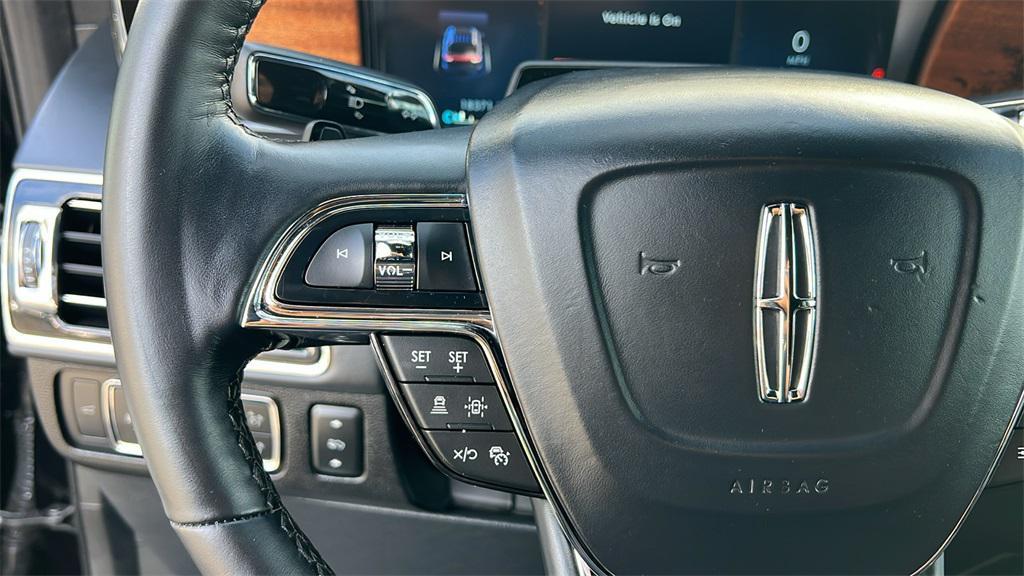used 2022 Lincoln Navigator car, priced at $72,924