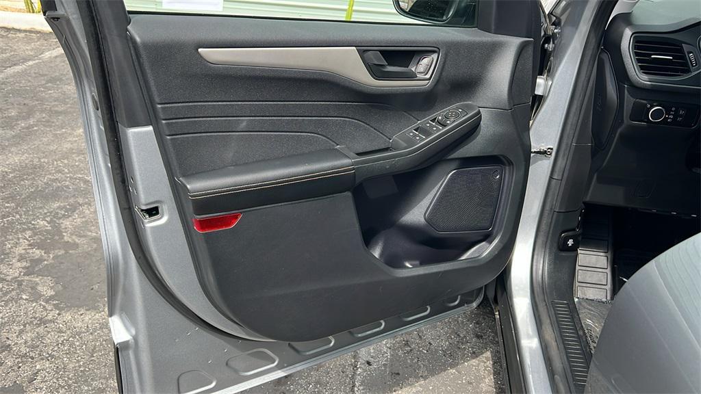 used 2022 Ford Escape car, priced at $24,924