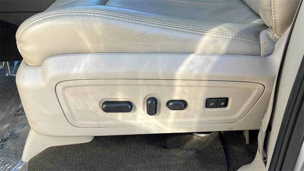 used 2016 Lincoln Navigator car, priced at $18,500
