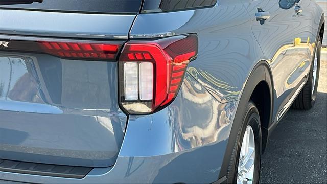new 2025 Ford Explorer car, priced at $45,685