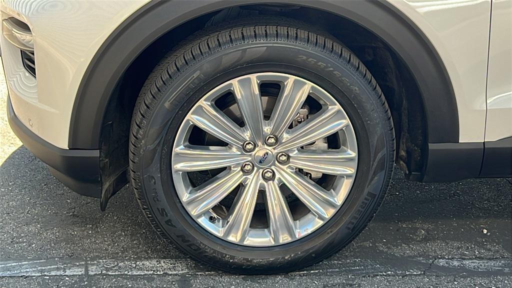 used 2020 Ford Explorer car, priced at $34,124