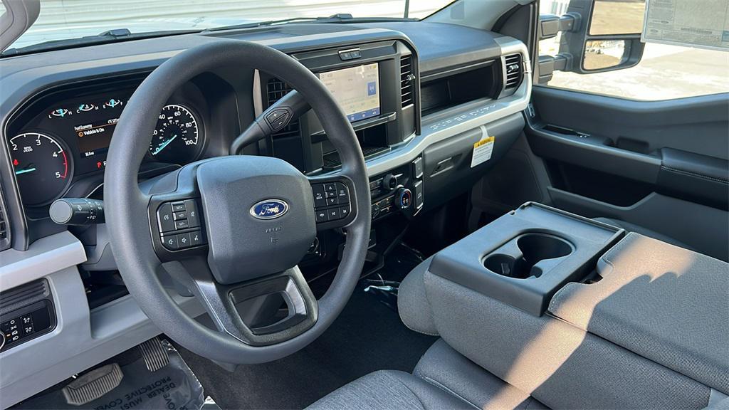 new 2025 Ford F-250 car, priced at $73,465