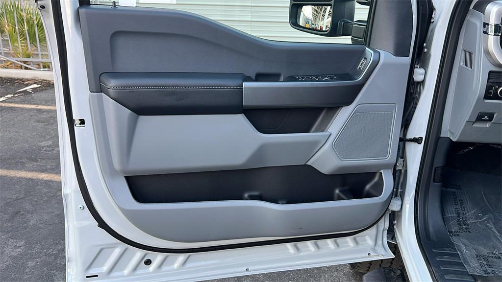 new 2025 Ford F-250 car, priced at $73,465
