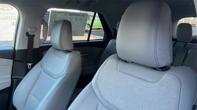 new 2025 Ford Explorer car, priced at $41,618