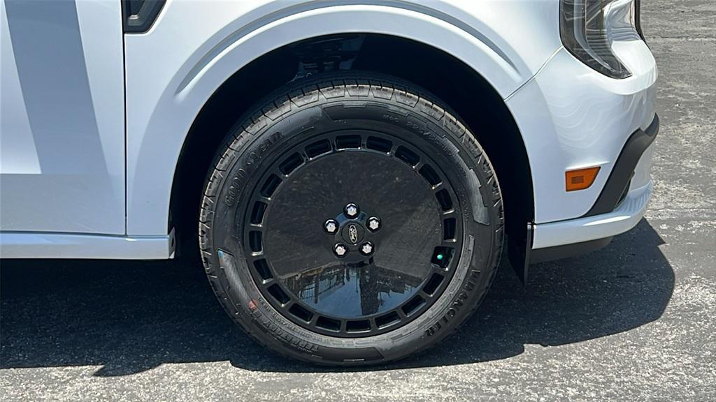 new 2025 Ford Maverick car, priced at $37,625