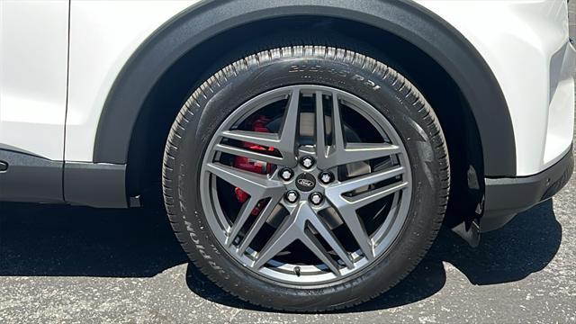 used 2025 Ford Explorer car, priced at $47,924