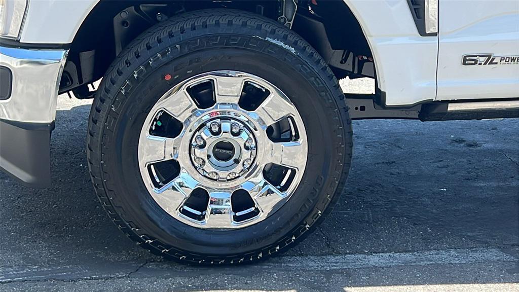 new 2025 Ford F-350 car, priced at $89,035