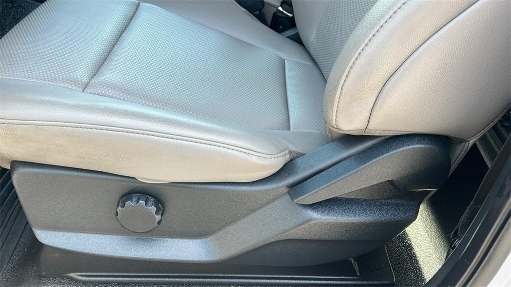 used 2022 Ford F-350 car, priced at $48,596