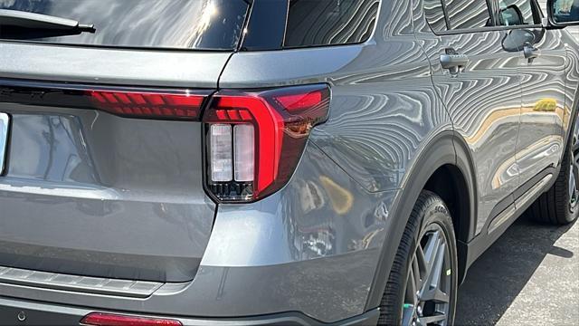 new 2025 Ford Explorer car, priced at $49,580