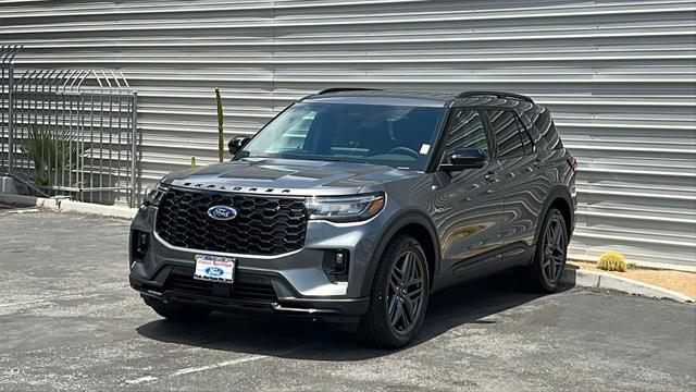 new 2025 Ford Explorer car, priced at $49,580